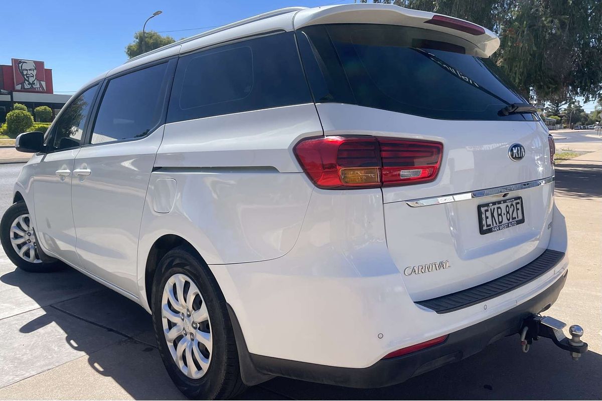 2018 Kia Carnival S YP