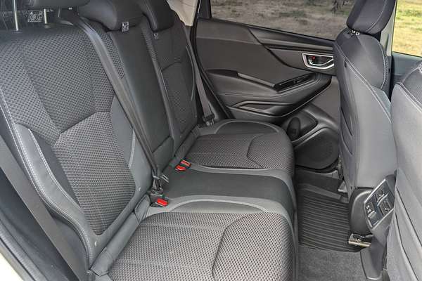 2021 Subaru Forester 2.5i Premium S5