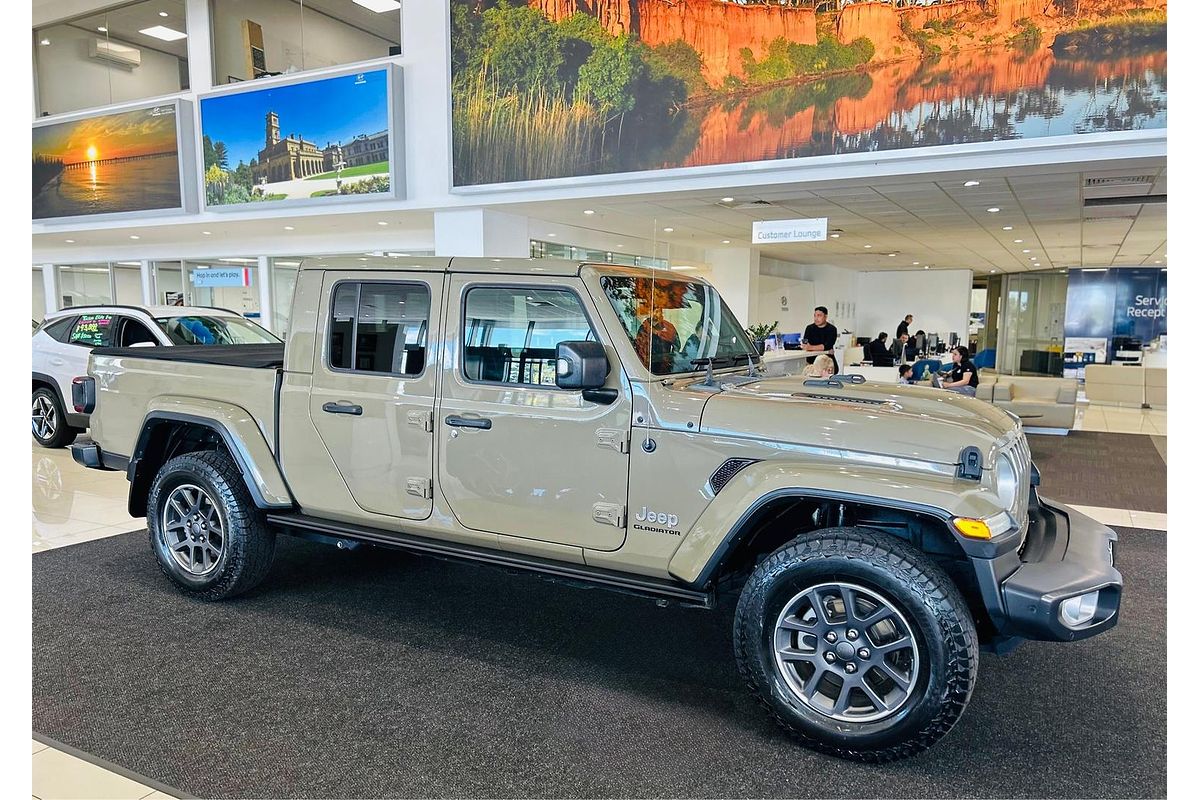 2020 Jeep Gladiator Overland JT All Wheel Drive