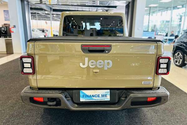 2020 Jeep Gladiator Overland JT All Wheel Drive
