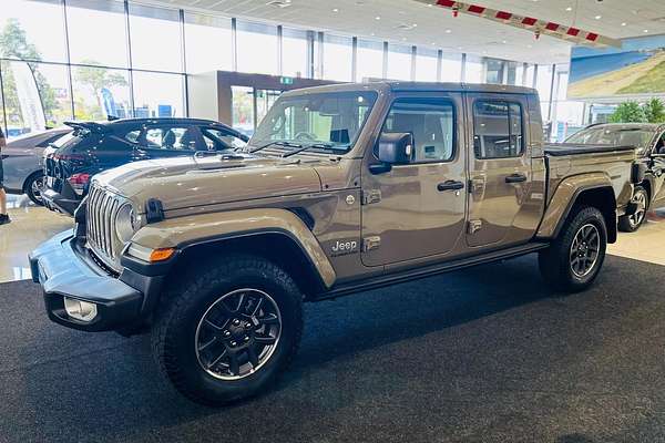 2020 Jeep Gladiator Overland JT All Wheel Drive
