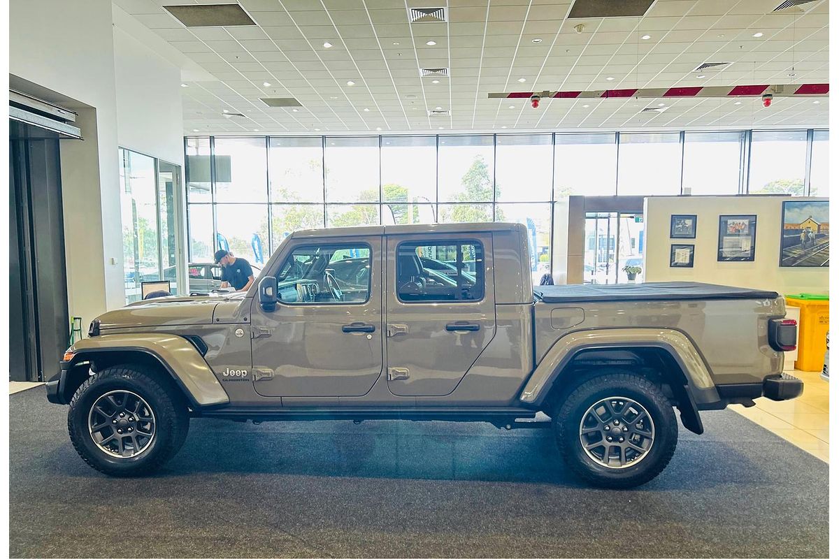 2020 Jeep Gladiator Overland JT All Wheel Drive