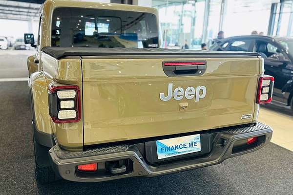 2020 Jeep Gladiator Overland JT All Wheel Drive