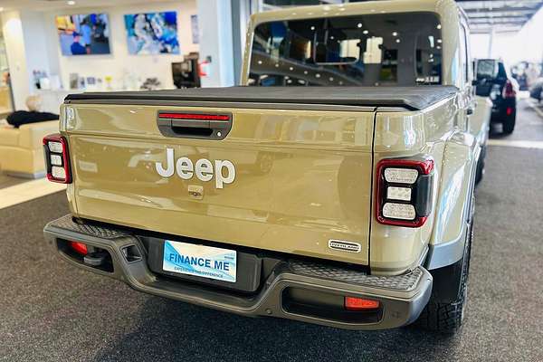 2020 Jeep Gladiator Overland JT All Wheel Drive