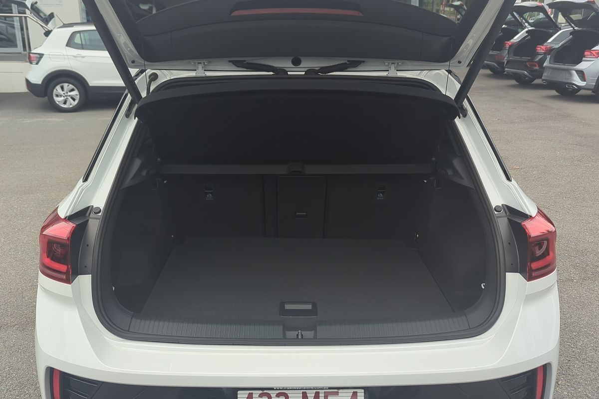 2024 Volkswagen T-Roc R D11