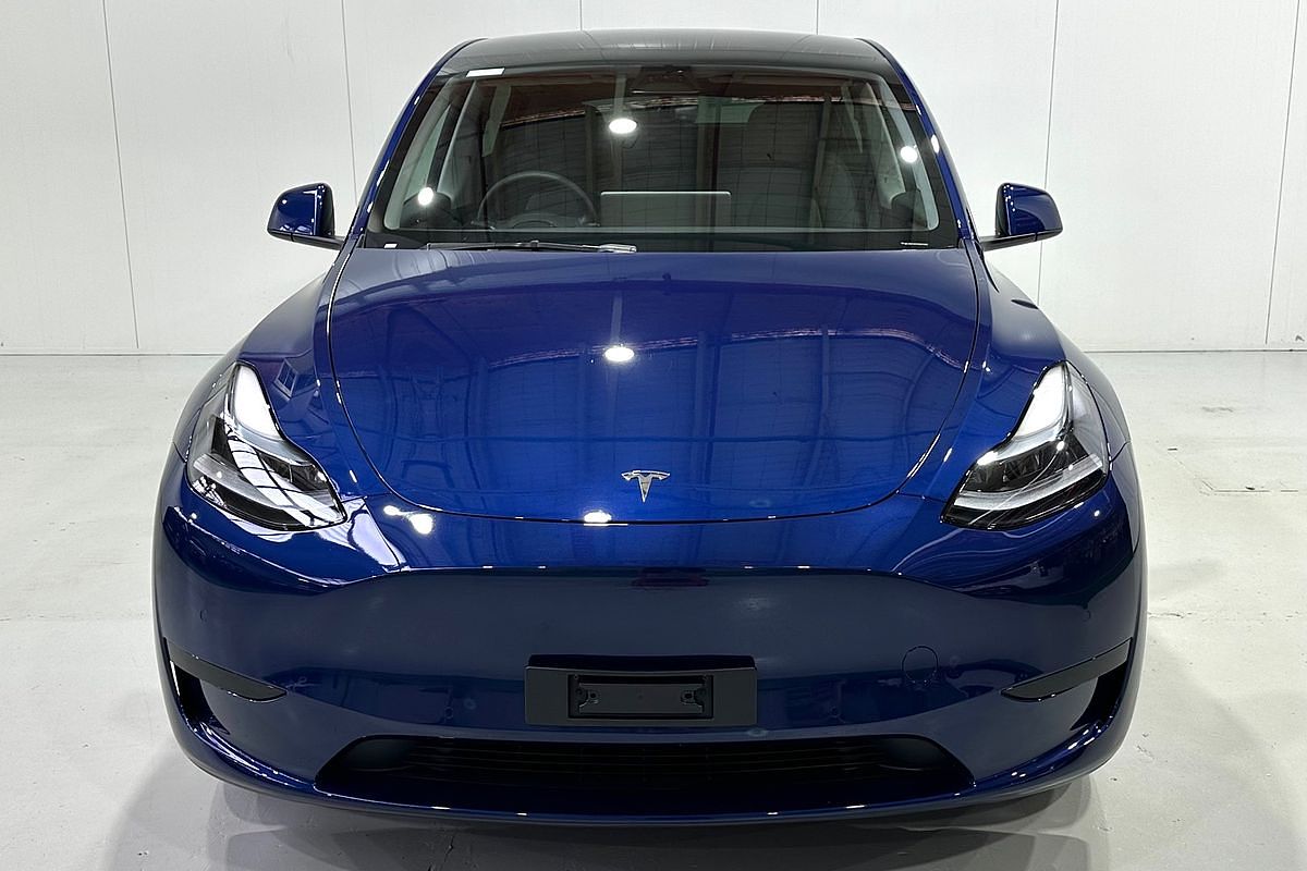 2022 Tesla Model Y Rear-Wheel Drive
