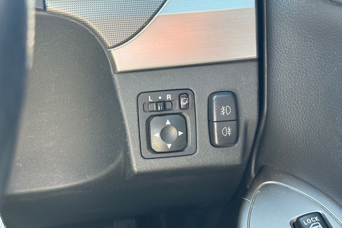 2017 Mitsubishi Pajero GLS NX