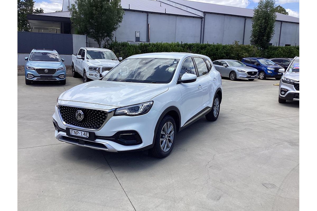 2022 MG HS Core SAS23