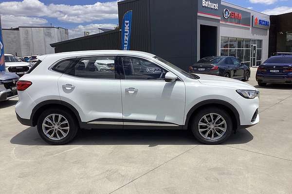 2022 MG HS Core SAS23