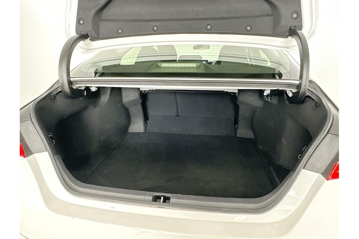 2022 Toyota Camry Ascent Sport AXVH70R
