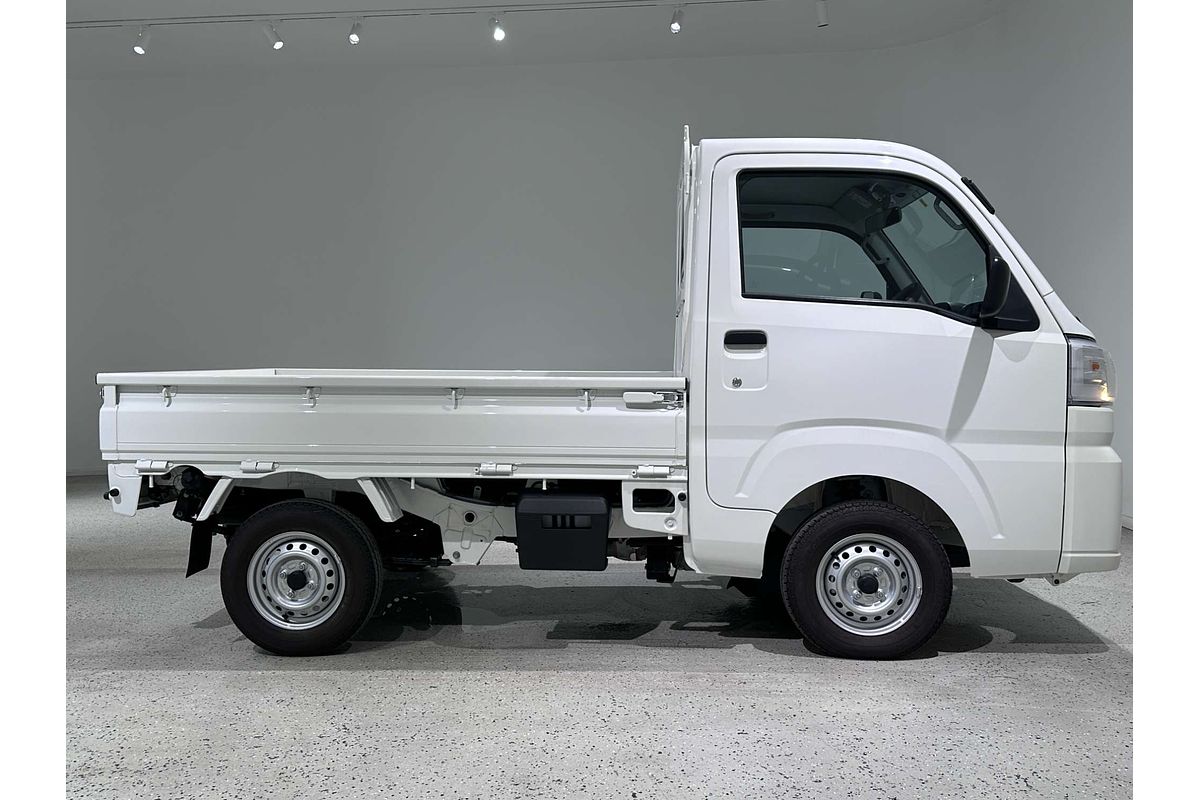 2022 Daihatsu Hi-Jet (No Badge) S510P 4X4