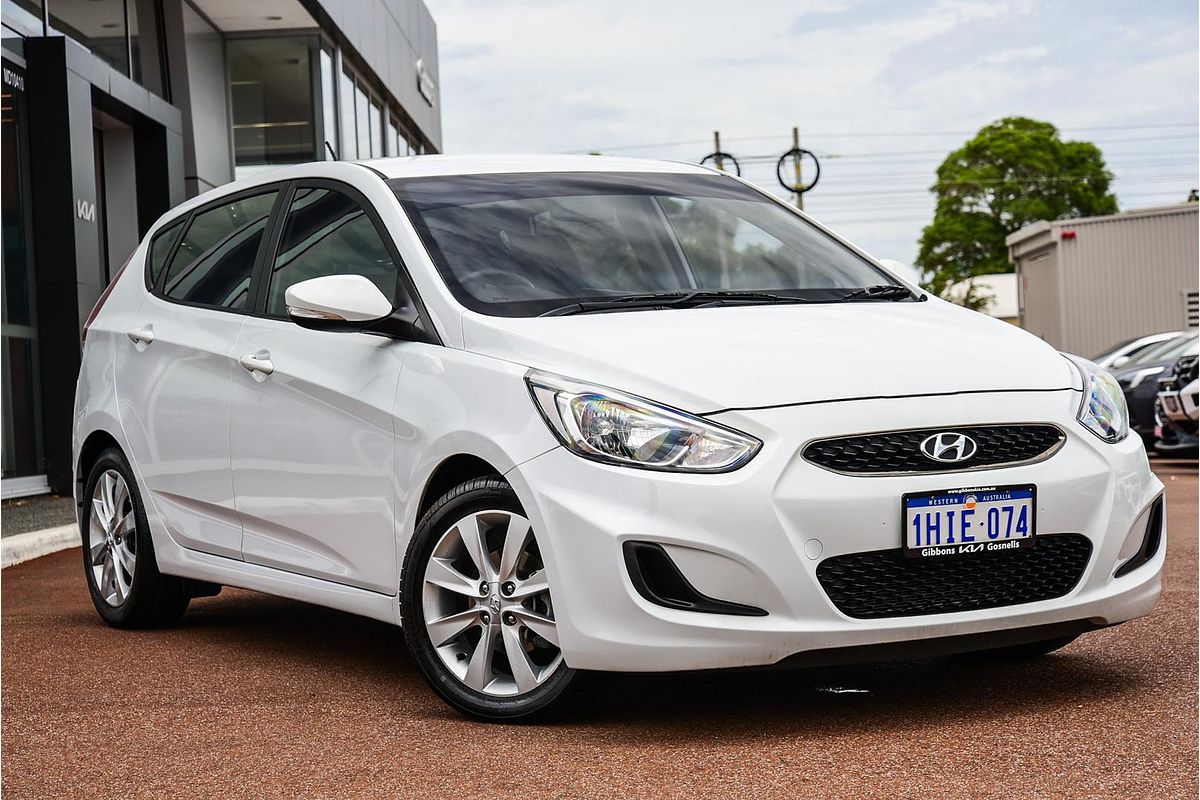 2019 Hyundai Accent Sport RB6