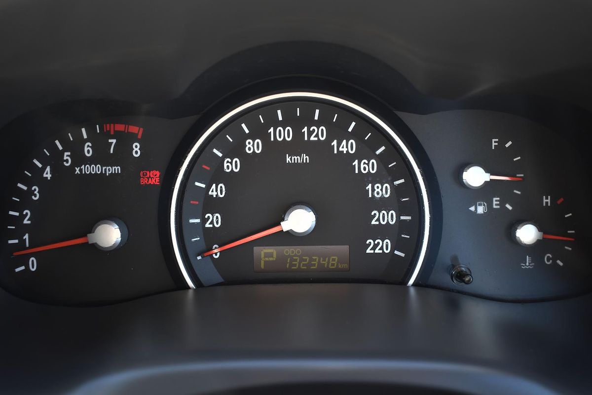 2013 Kia Grand Carnival Si VQ