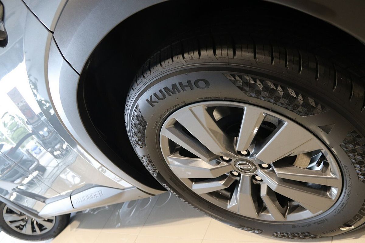 2024 Nissan Pathfinder ST-L R53