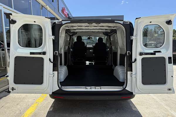 2024 LDV Deliver 7 SWB