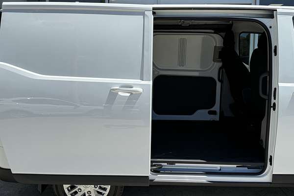 2024 LDV Deliver 7 SWB