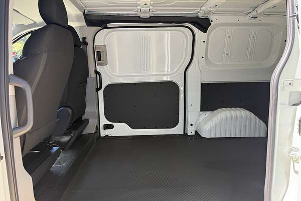 2024 LDV Deliver 7 SWB