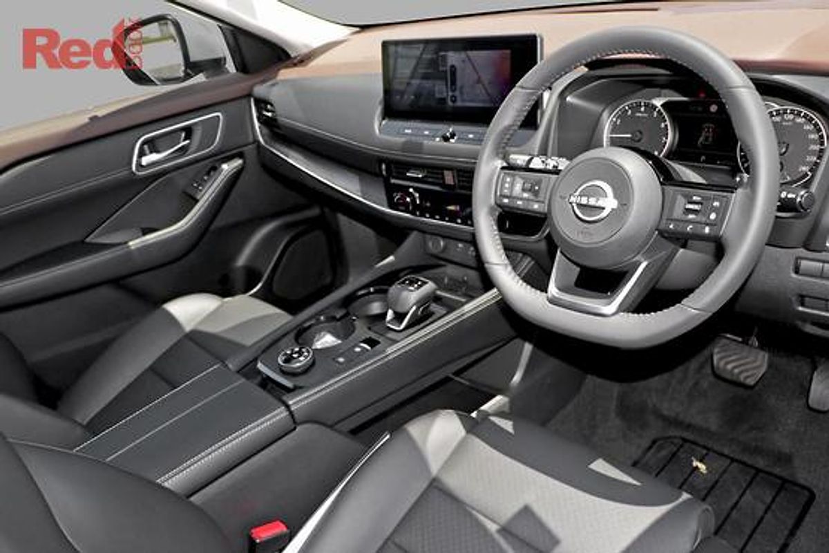 2025 Nissan X-TRAIL ST-L T33