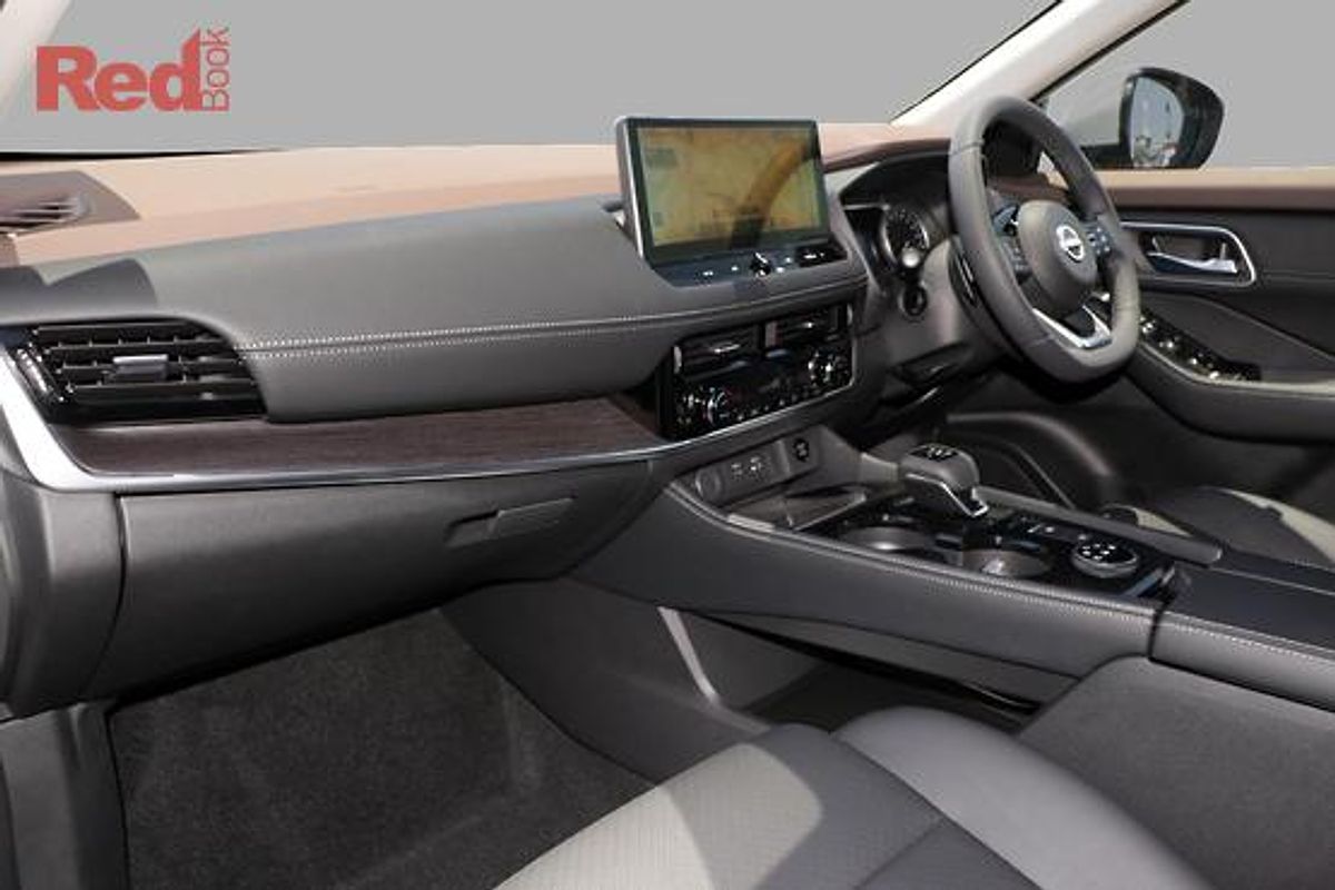 2025 Nissan X-TRAIL ST-L T33