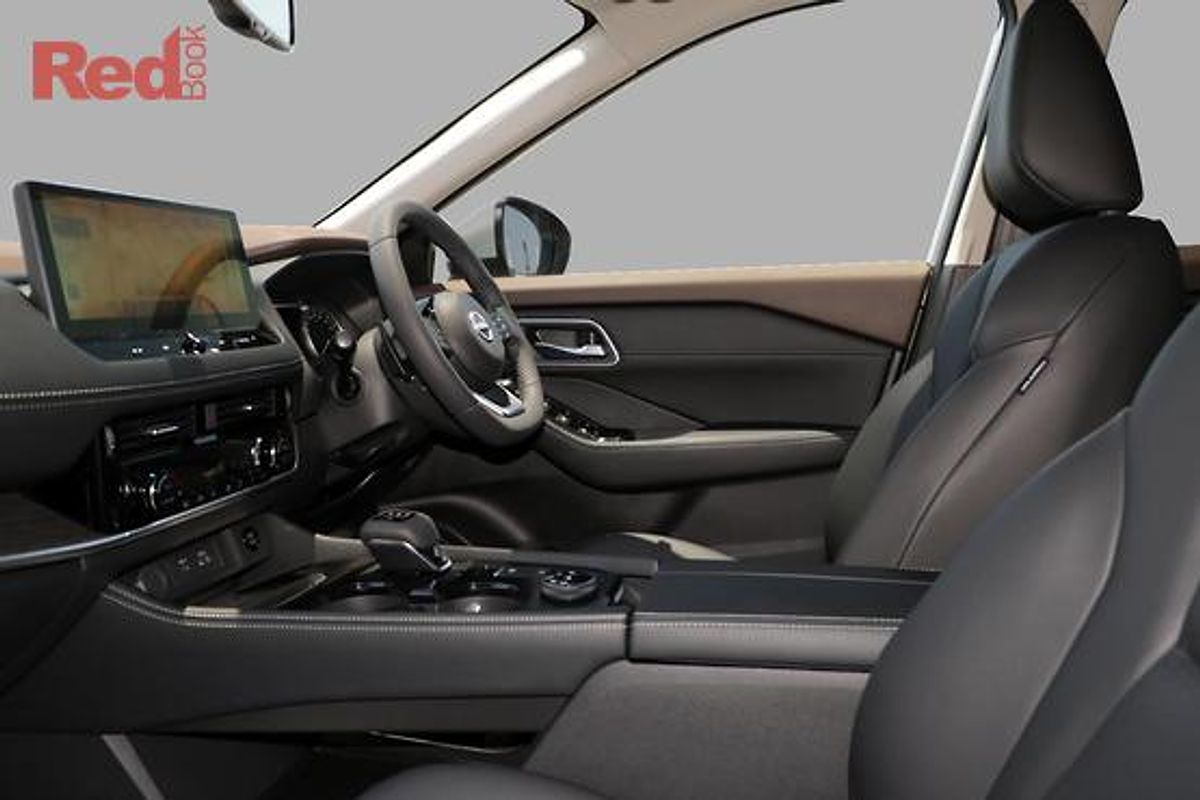 2025 Nissan X-TRAIL ST-L T33