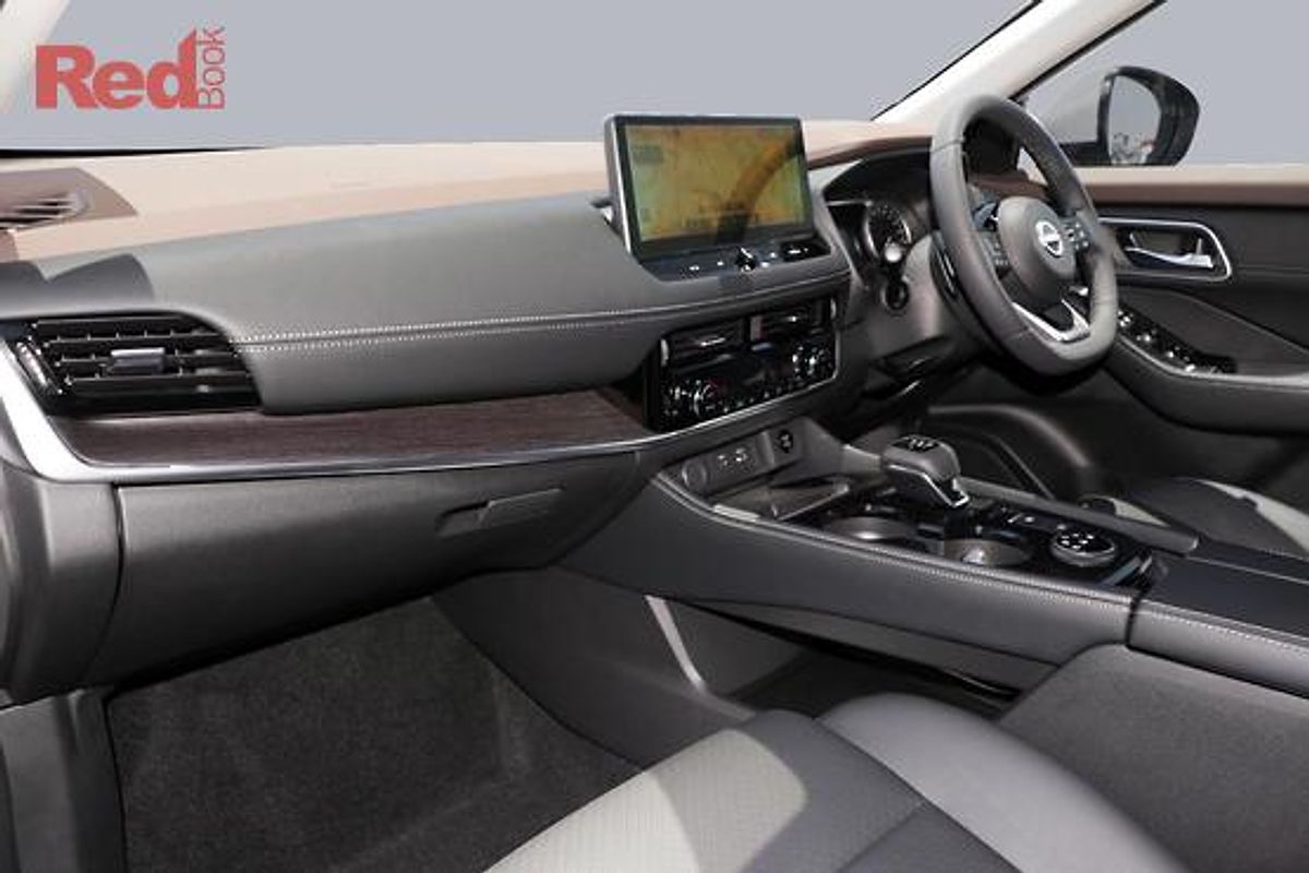 2025 Nissan X-TRAIL ST-L T33