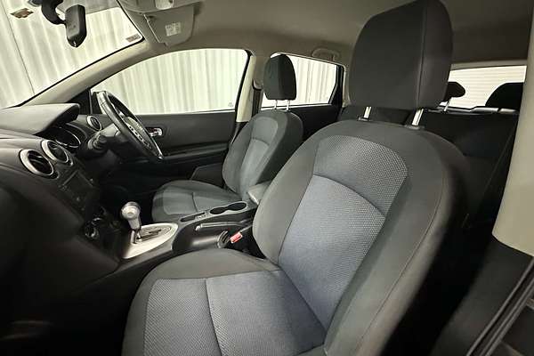 2013 Nissan Dualis ST J10 Series 4