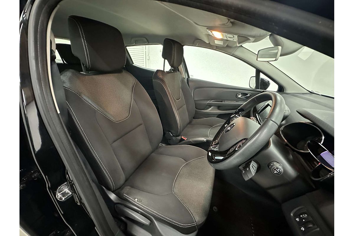 2014 Renault Clio Expression IV B98