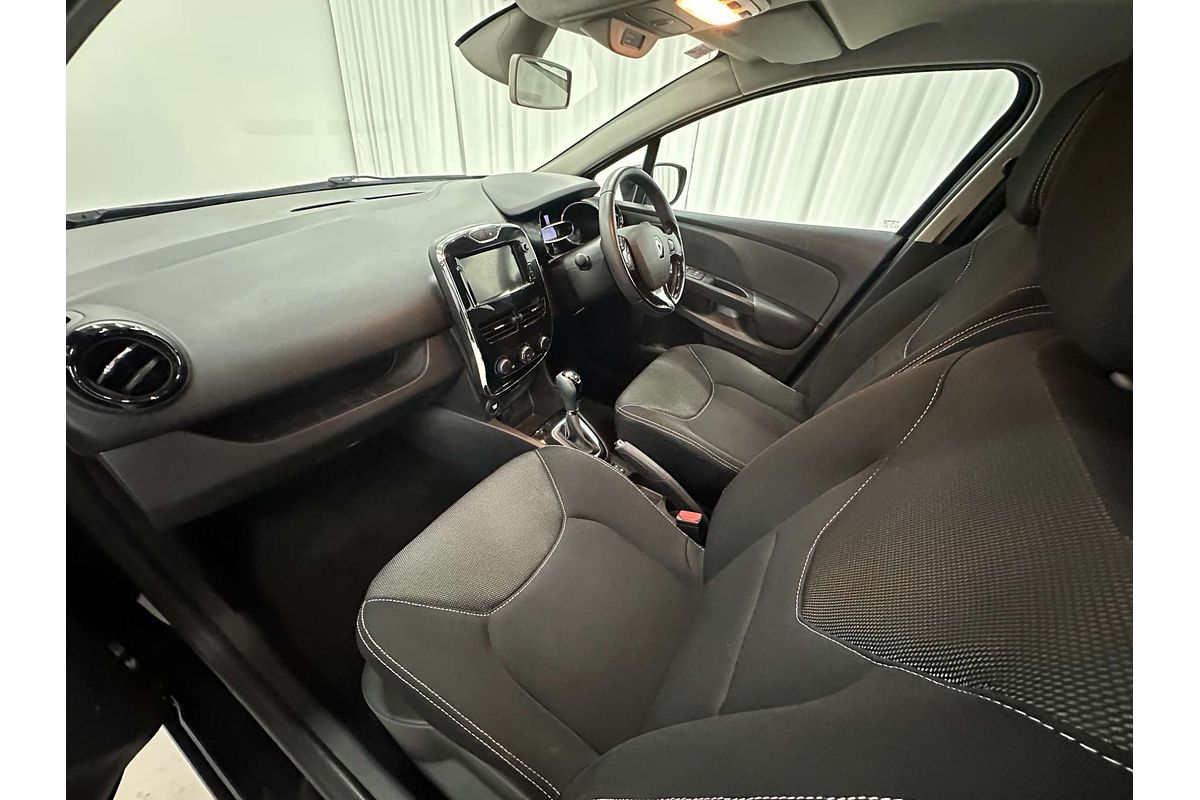 2014 Renault Clio Expression IV B98