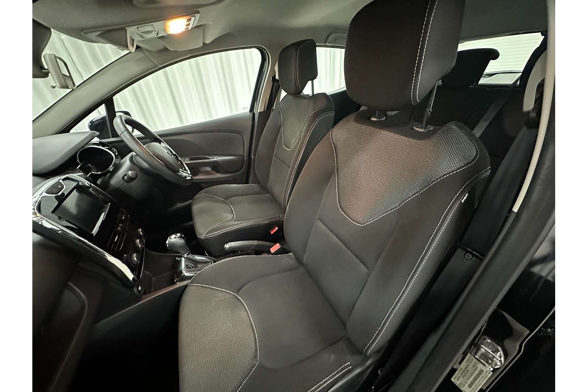 2014 Renault Clio Expression IV B98
