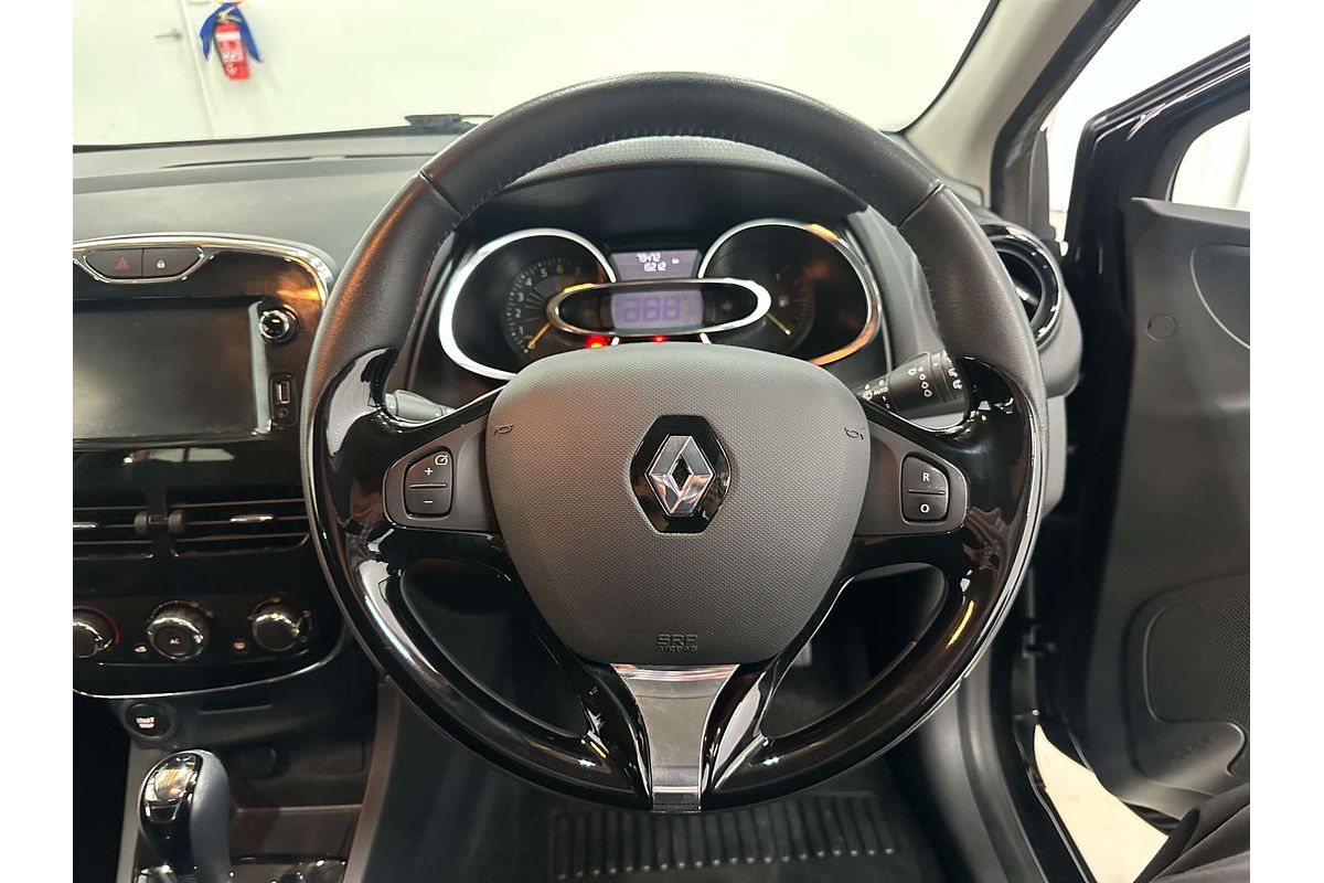 2014 Renault Clio Expression IV B98