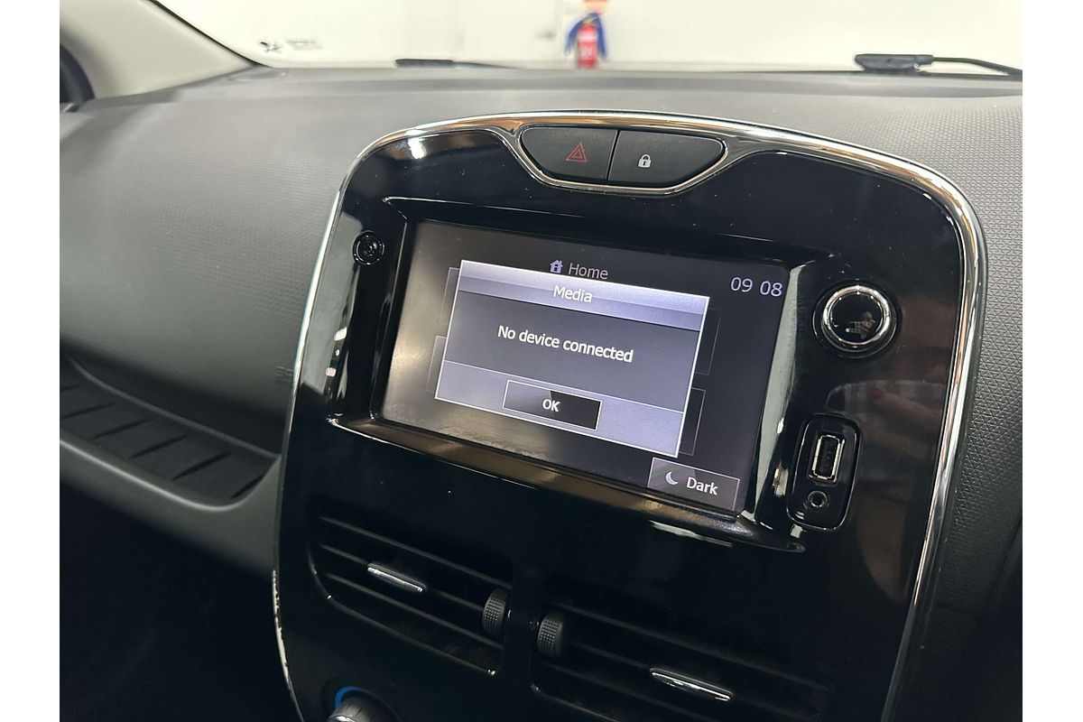 2014 Renault Clio Expression IV B98