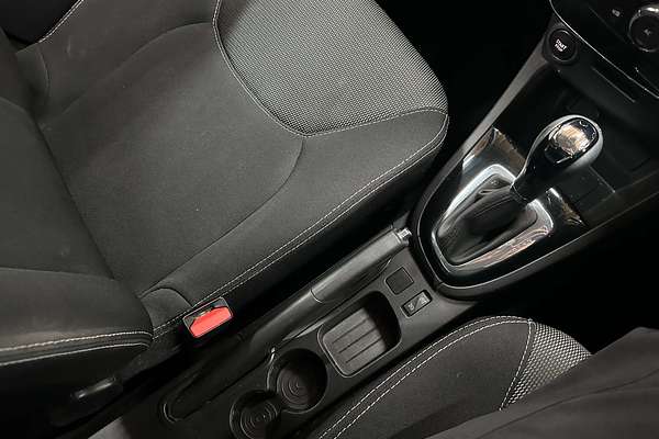 2014 Renault Clio Expression IV B98
