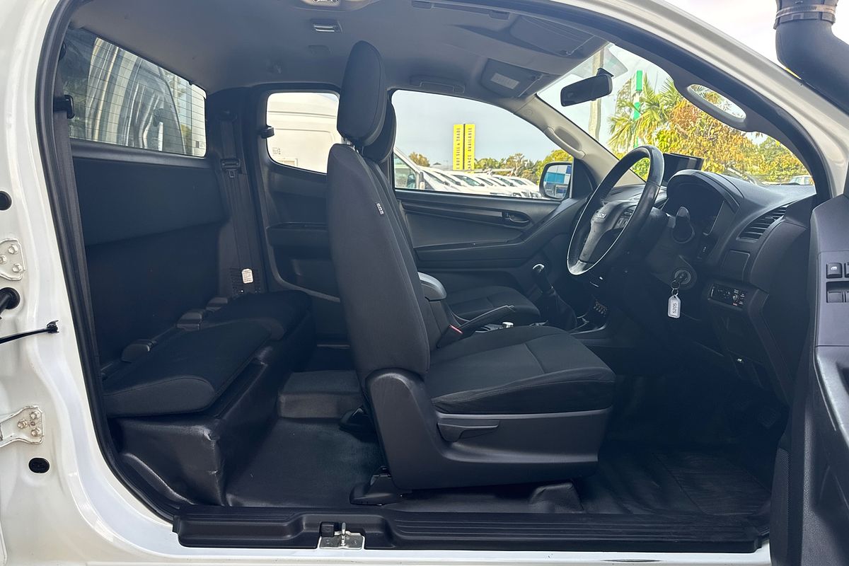 2016 Isuzu D-MAX SX 4X4