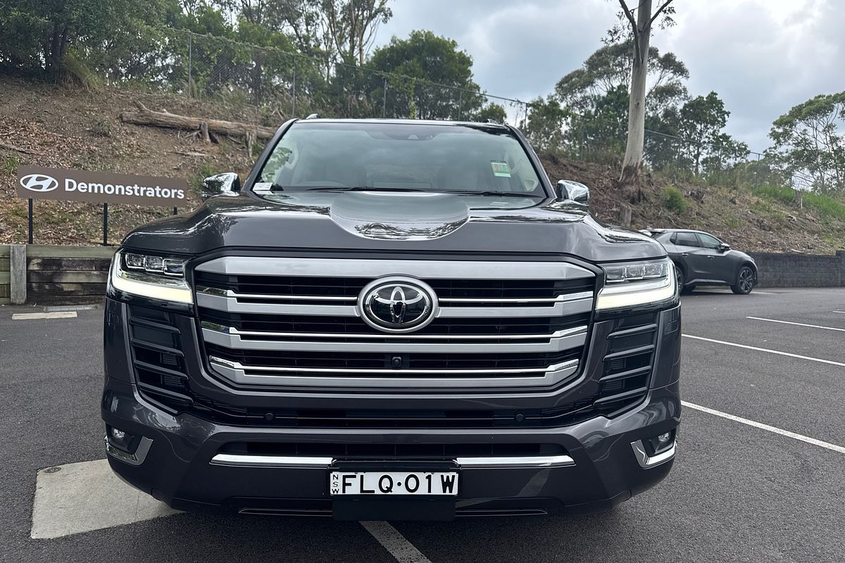 2024 Toyota Landcruiser Sahara ZX FJA300R
