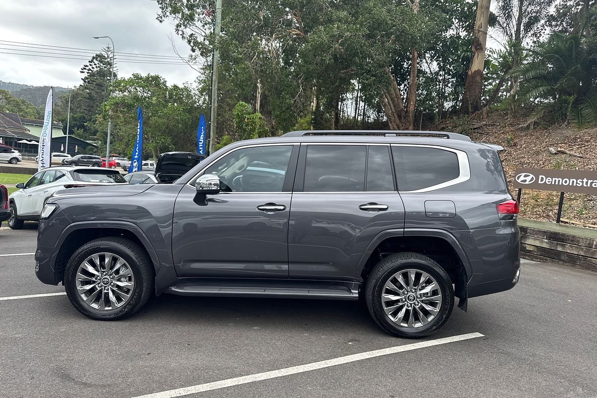 2024 Toyota Landcruiser Sahara ZX FJA300R