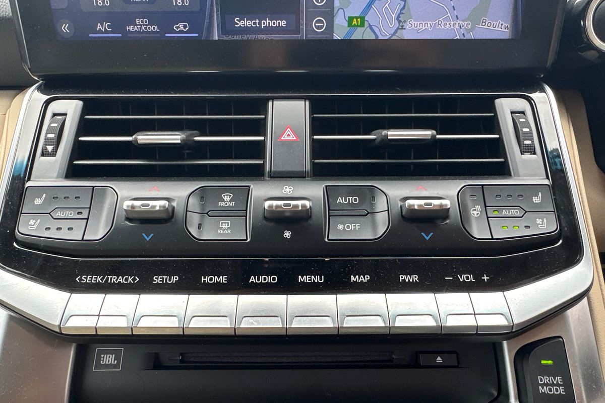 2024 Toyota Landcruiser Sahara ZX FJA300R