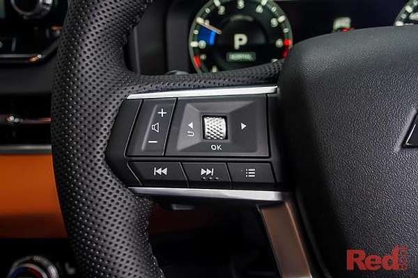 2025 Mitsubishi Outlander Exceed Tourer ZM