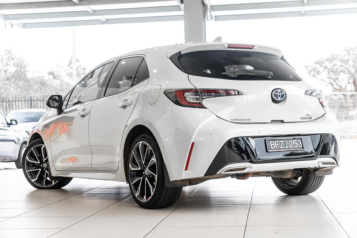 2020 Toyota Corolla ZR Hybrid ZWE211R