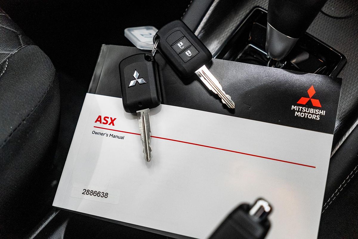 2024 Mitsubishi ASX ES XD