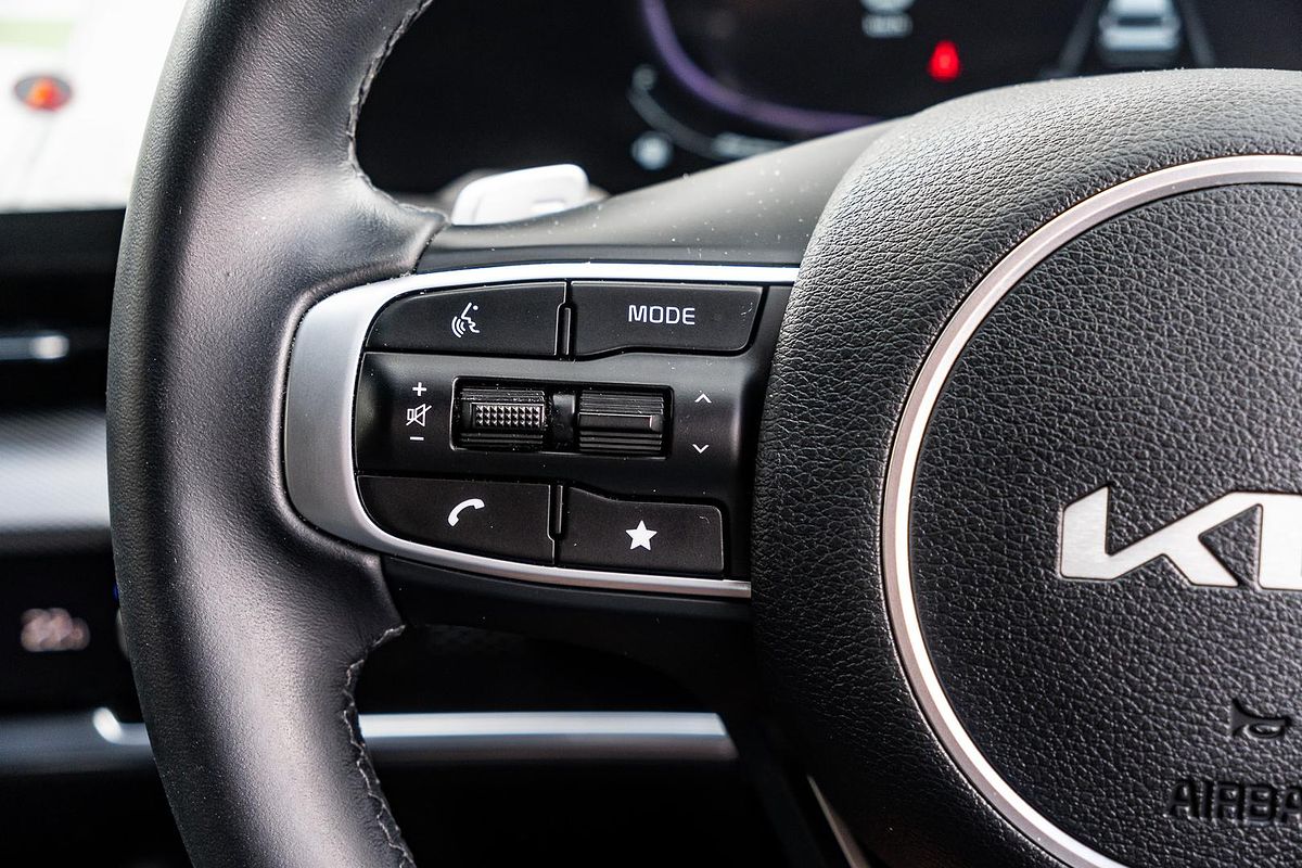 2022 Kia Sportage SX+ NQ5