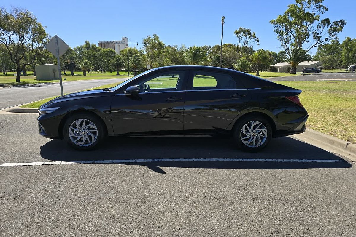 2025 Hyundai i30 Elite Hybrid CN7.V2