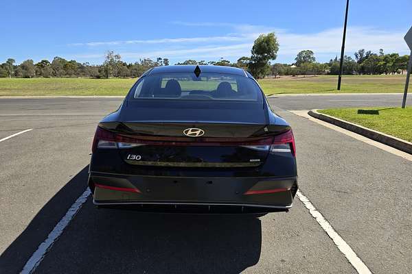 2025 Hyundai i30 Elite Hybrid CN7.V2