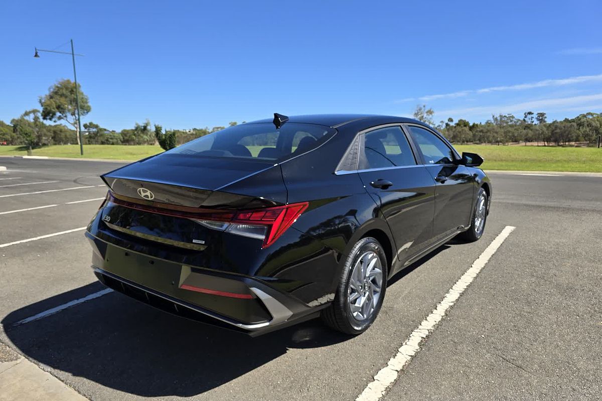 2025 Hyundai i30 Elite Hybrid CN7.V2