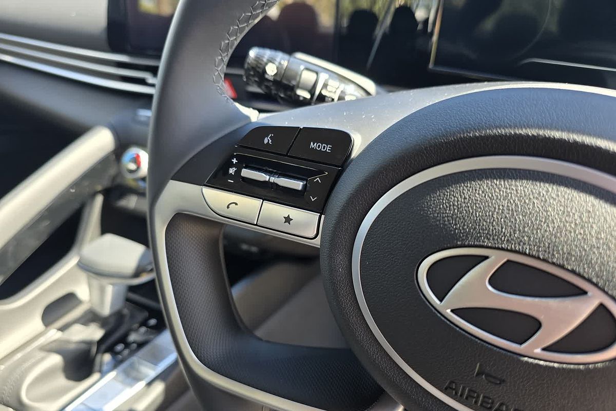 2025 Hyundai i30 Elite Hybrid CN7.V2