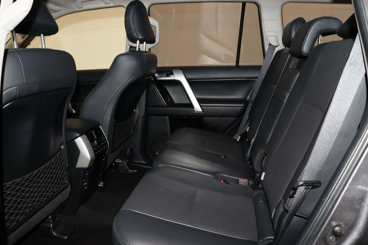 2019 Toyota Landcruiser Prado Kakadu GDJ150R