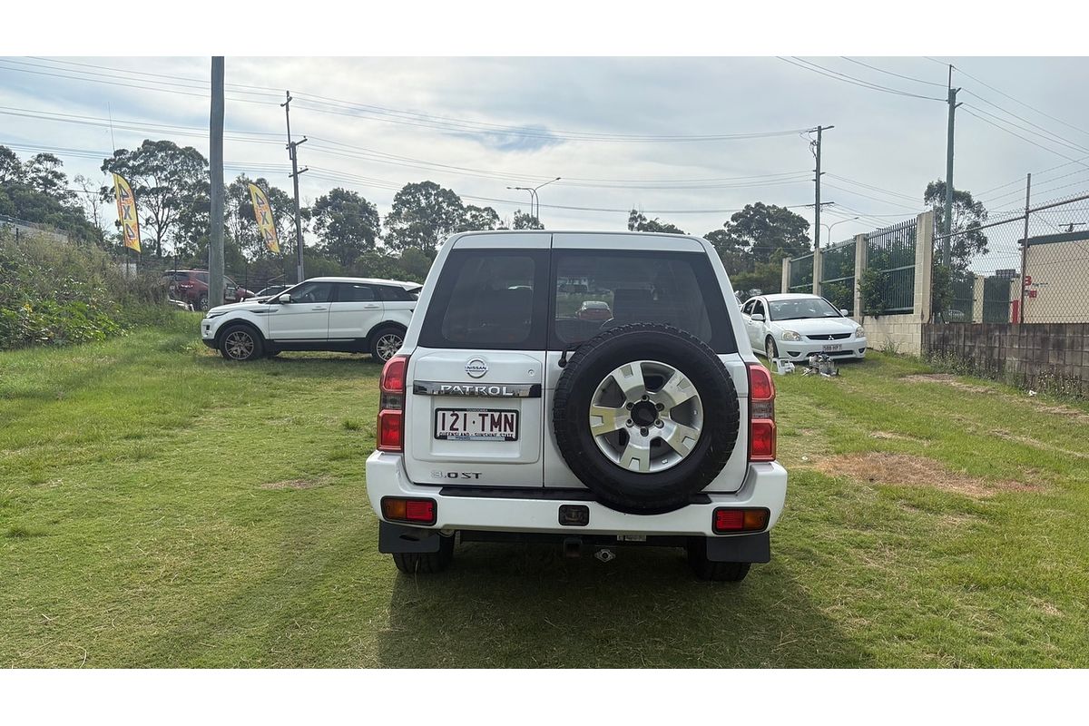 2010 Nissan Patrol ST (4x4) GU VII