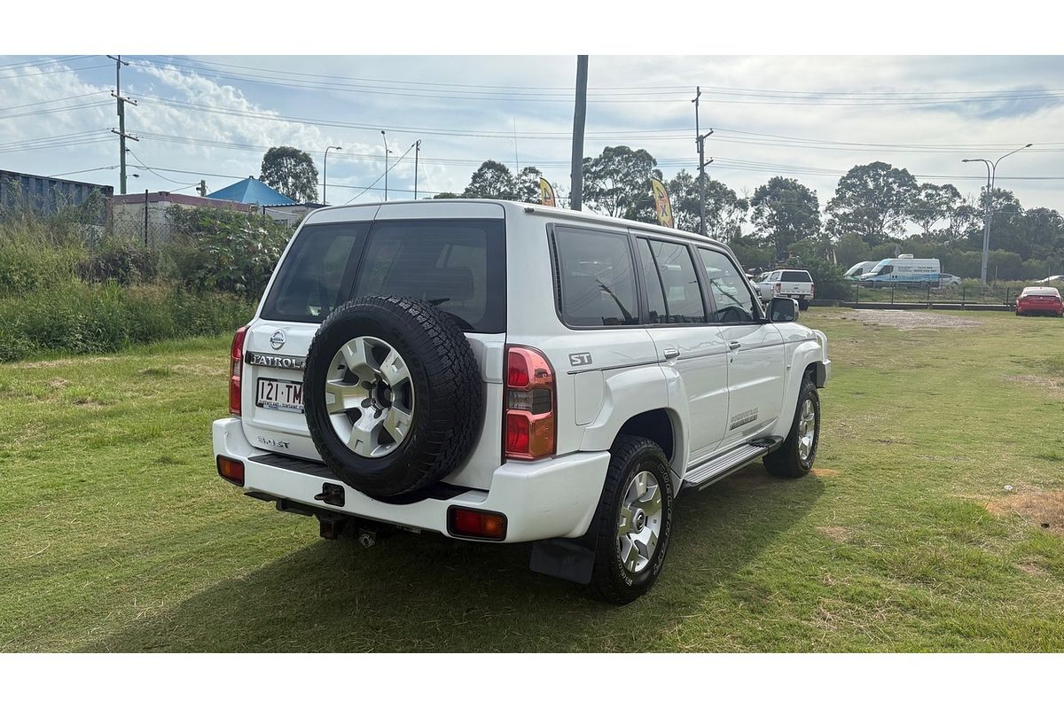 2010 Nissan Patrol ST (4x4) GU VII