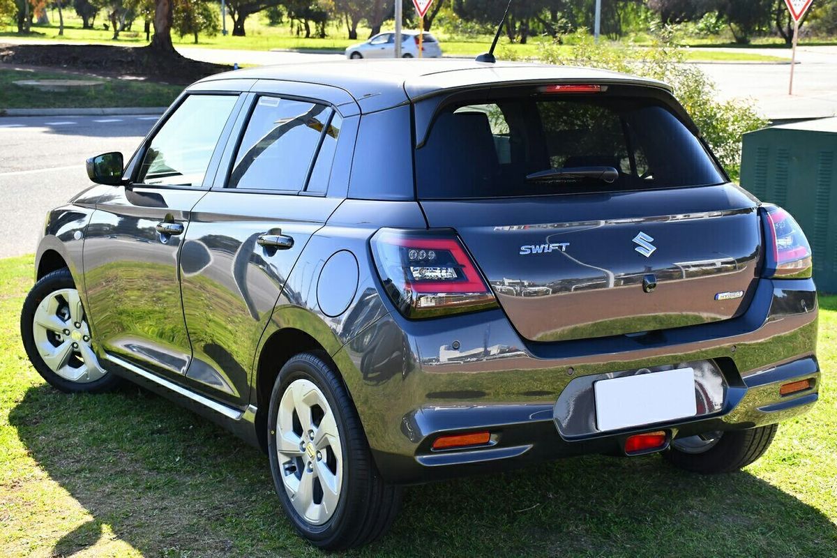 2025 Suzuki Swift Hybrid Plus UZ
