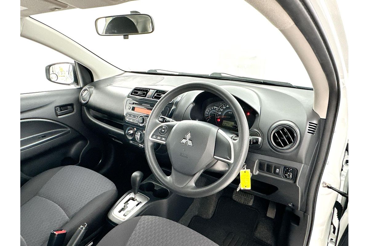 2019 Mitsubishi Mirage ES LA