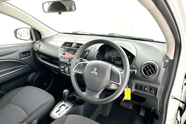2019 Mitsubishi Mirage ES LA